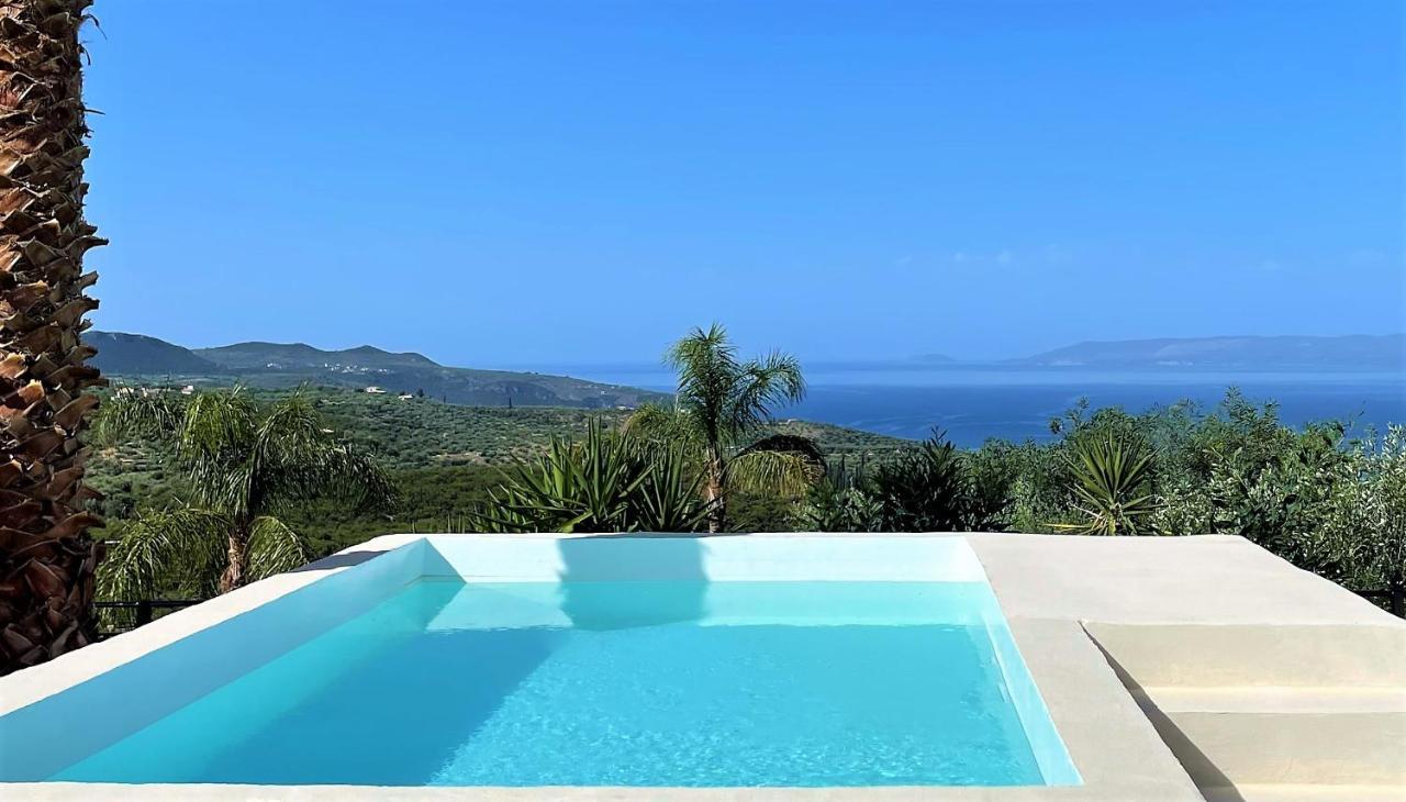Rustic Hill Private Pool Suites Kalamata Exterior foto