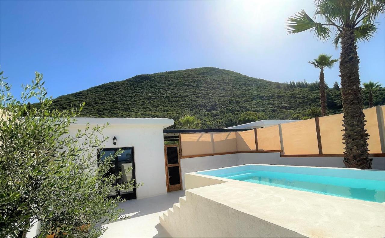 Rustic Hill Private Pool Suites Kalamata Exterior foto