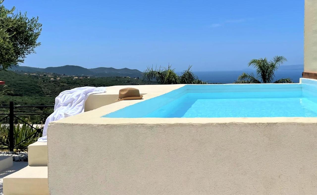 Rustic Hill Private Pool Suites Kalamata Exterior foto