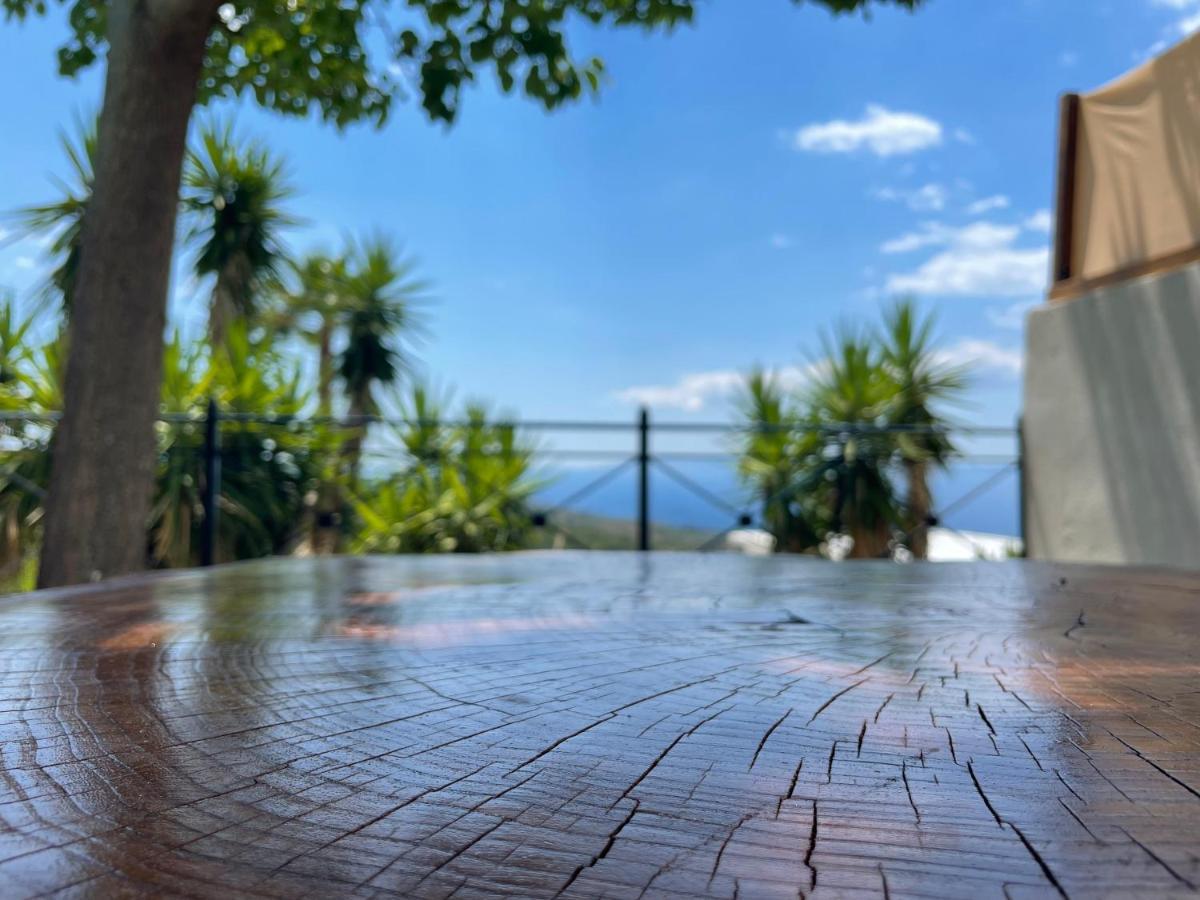 Rustic Hill Private Pool Suites Kalamata Exterior foto