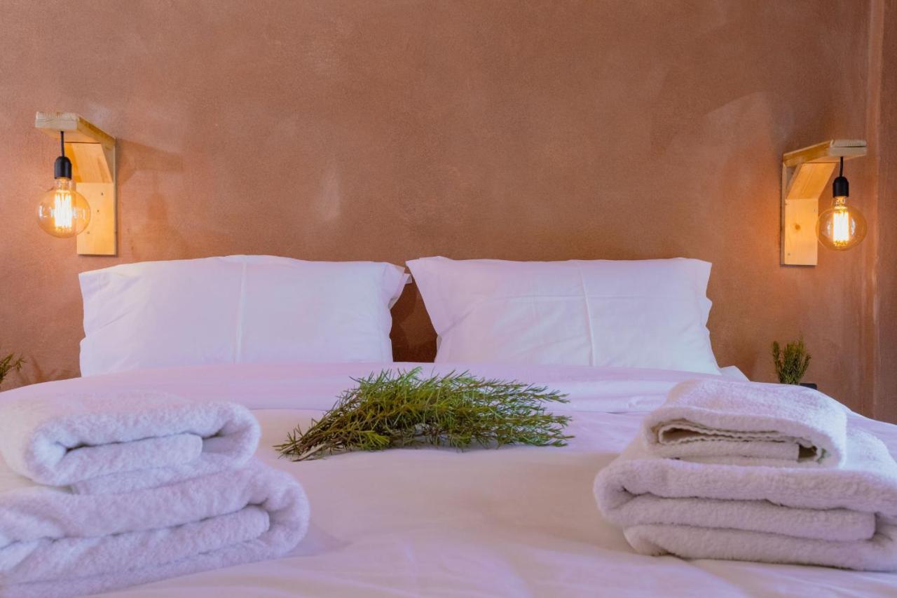 Rustic Hill Private Pool Suites Kalamata Exterior foto