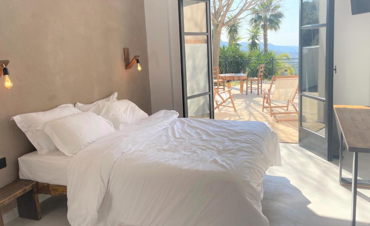 Rustic Hill Private Pool Suites Kalamata Exterior foto