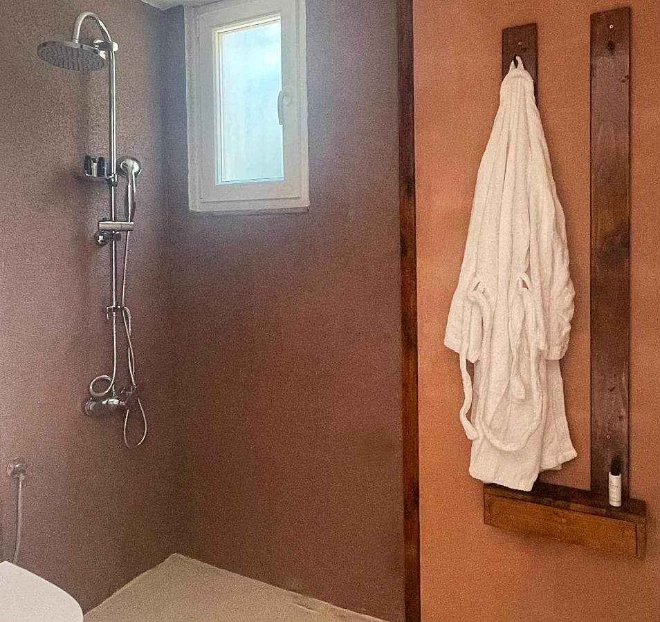 Rustic Hill Private Pool Suites Kalamata Exterior foto